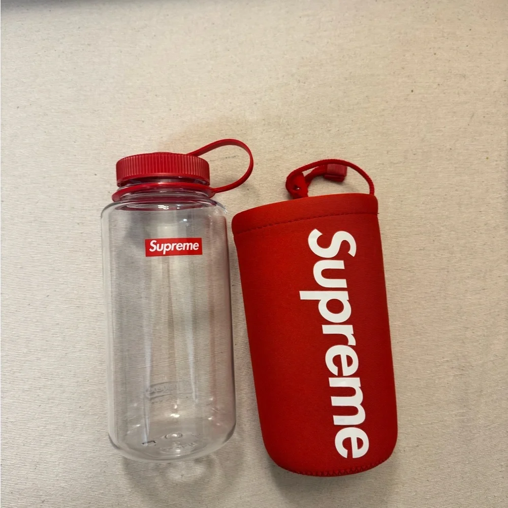 Supreme x Nalgene 32 oz. Bottle BPA Free - Brand New - Picture 5 of 11